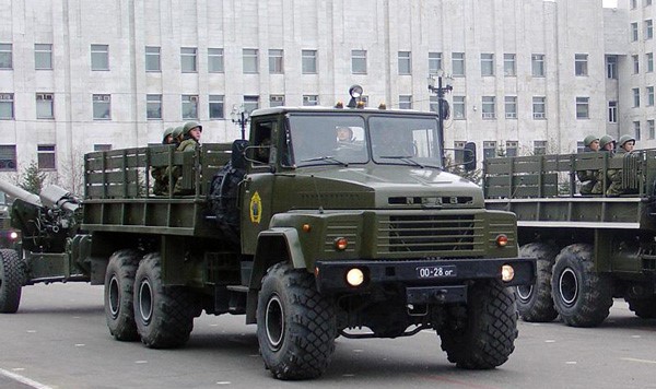 KrAZ-260_Ukraine_(B).jpg