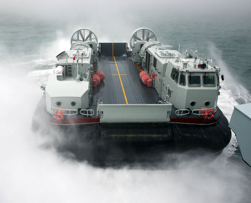 Type_726_LCAC(BB).jpg