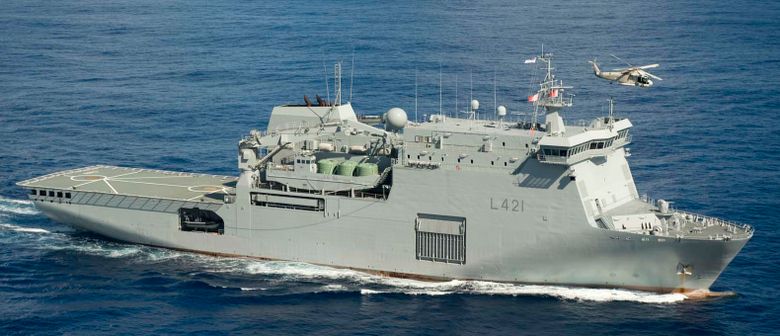 HMNZS-Canterbury_(C).jpg