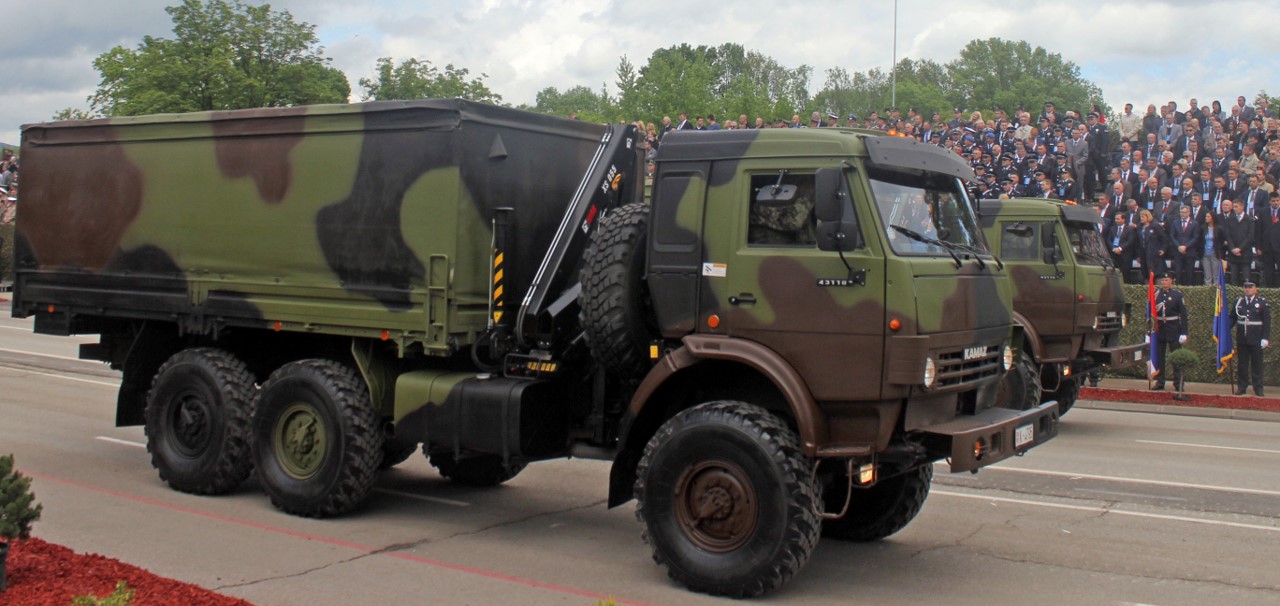 KamAZ_43118_Truck_(B).jpg