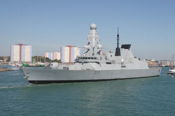 Daring_Class_Destroyer_(B).jpg