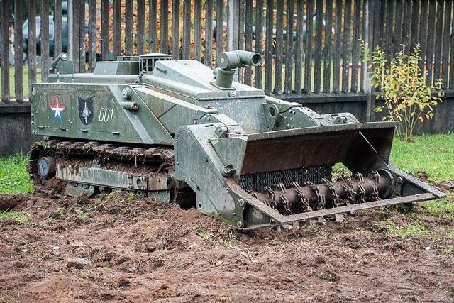 Uran6_Russian_UGV_(B).jpg