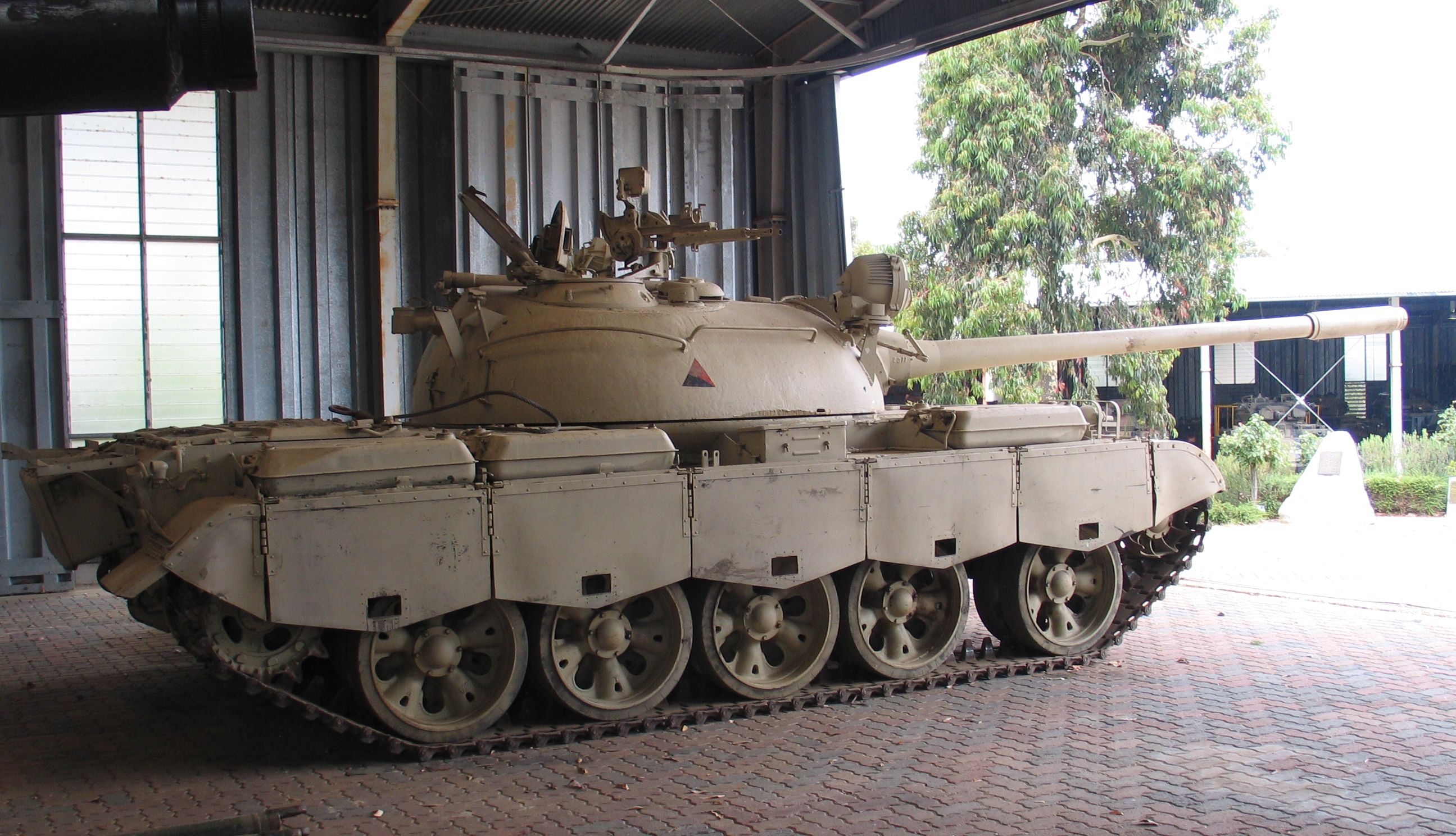 Type_69-II_MBT_(C).jpg