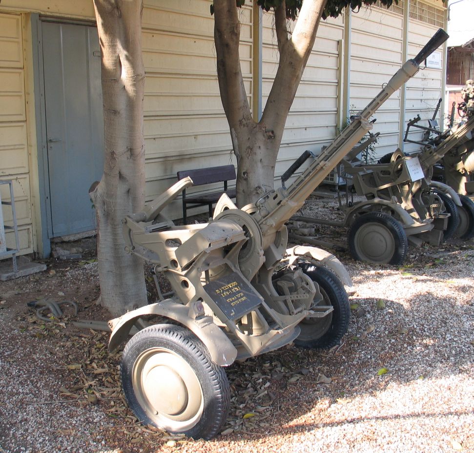 ZPU_anti-aircraft_gunRussia(B).jpg