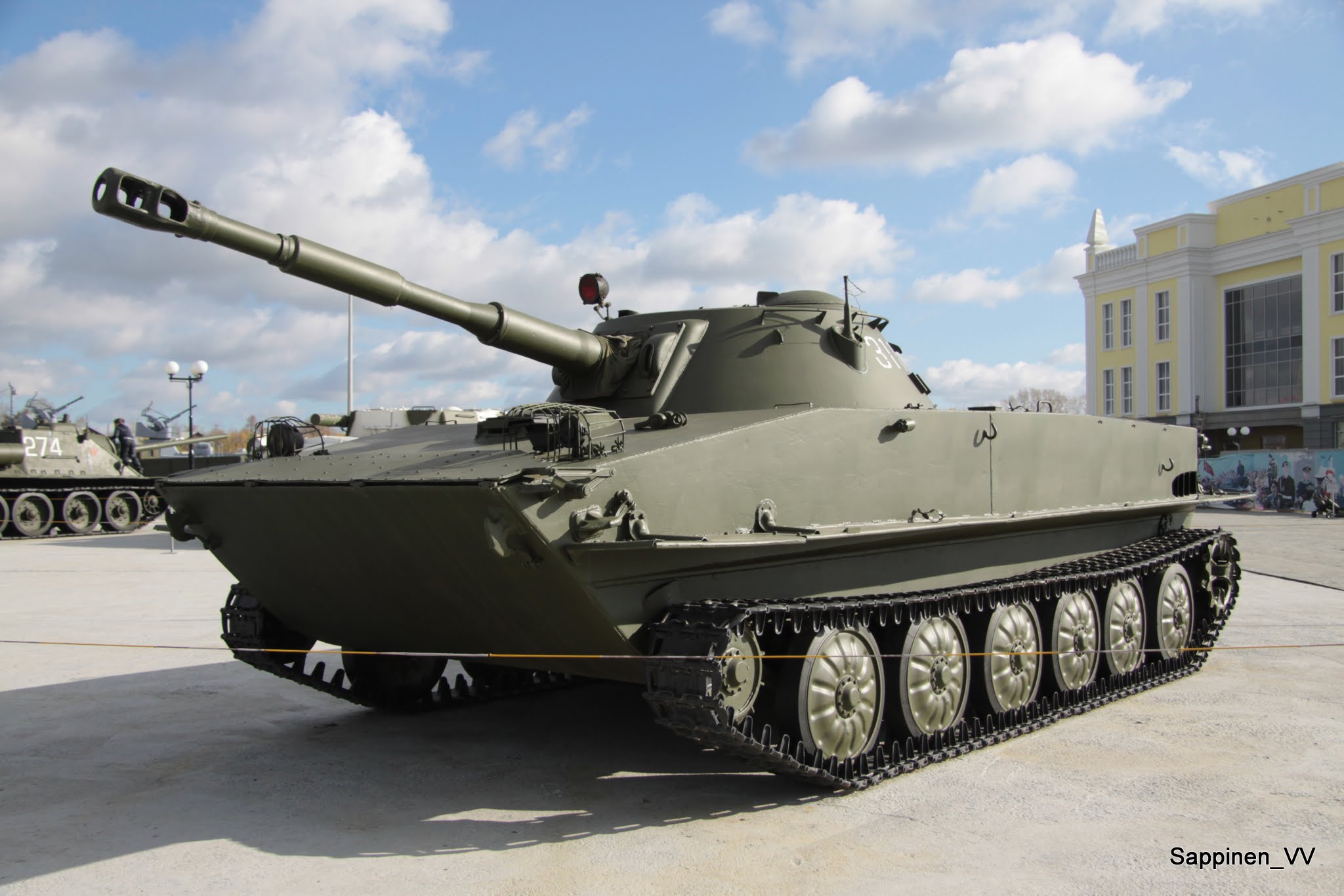 PT-76_Russian_Light_Amphibious_Tank_(AA).jpg