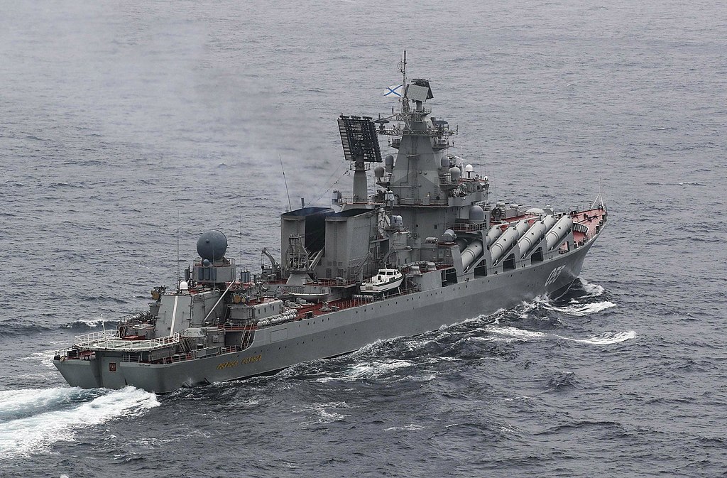 Slava-class_cruiser_(B).jpg