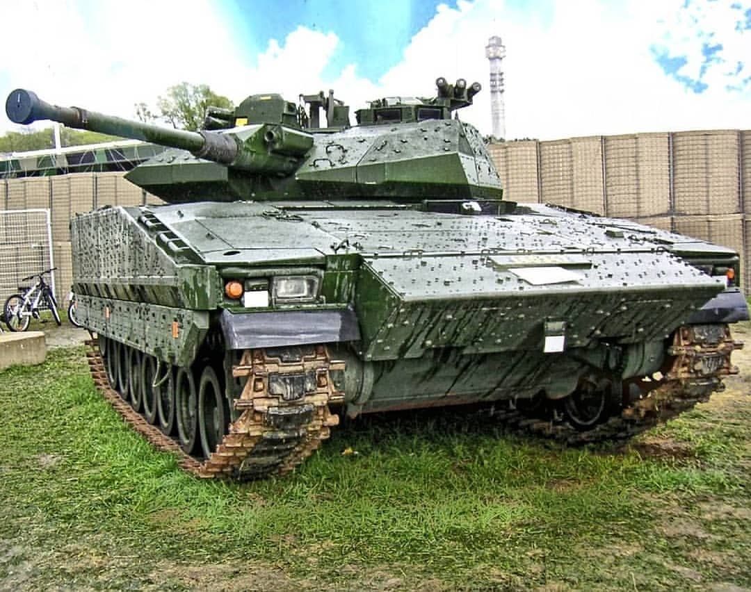 CV_9040_IFV(B).jpg
