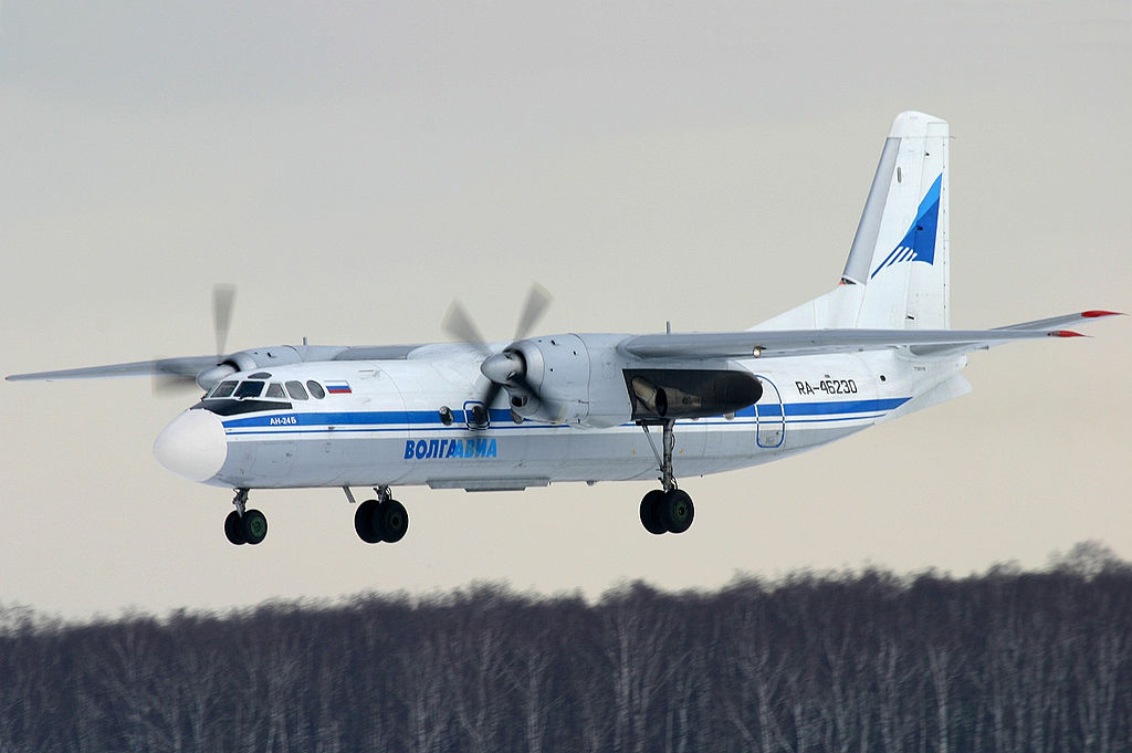 Antonov_An-24(A).jpg