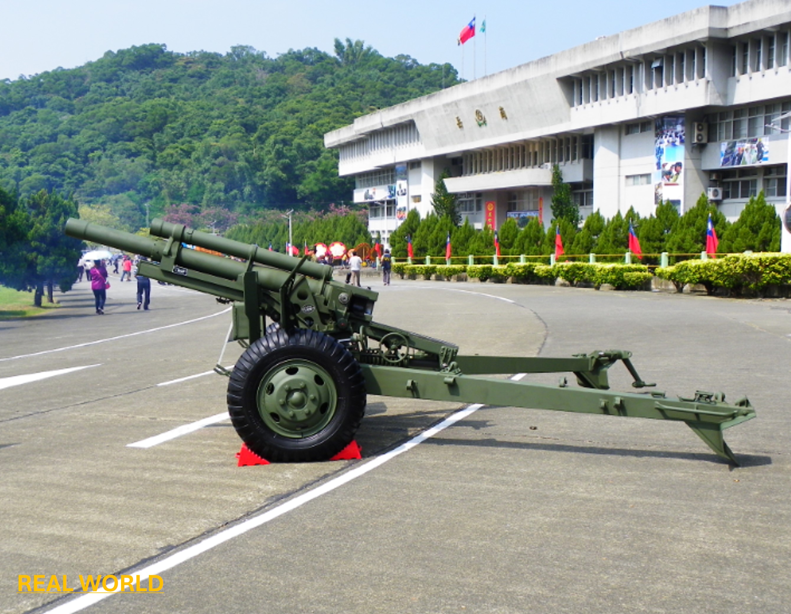 REAL_WORLD_M101A1_(A)